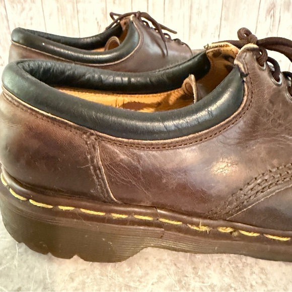 Vintage Dr. Martens Made in England  Padded Collar 8053 Oxfords - Picture 5 of 11